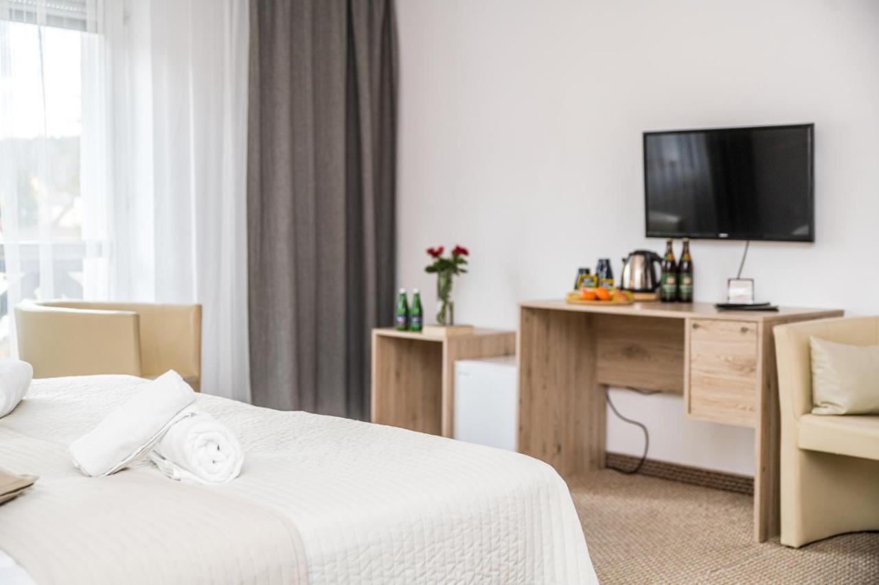 Hotel Ariston カルパッチ エクステリア 写真